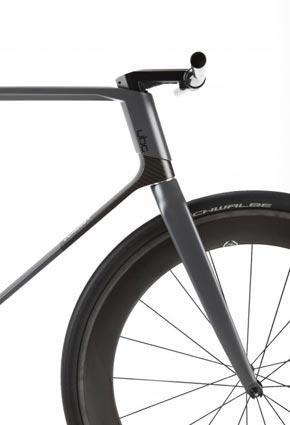 يو بي سي كورين دراجة خارقة بتقنيات عالية الجودة  